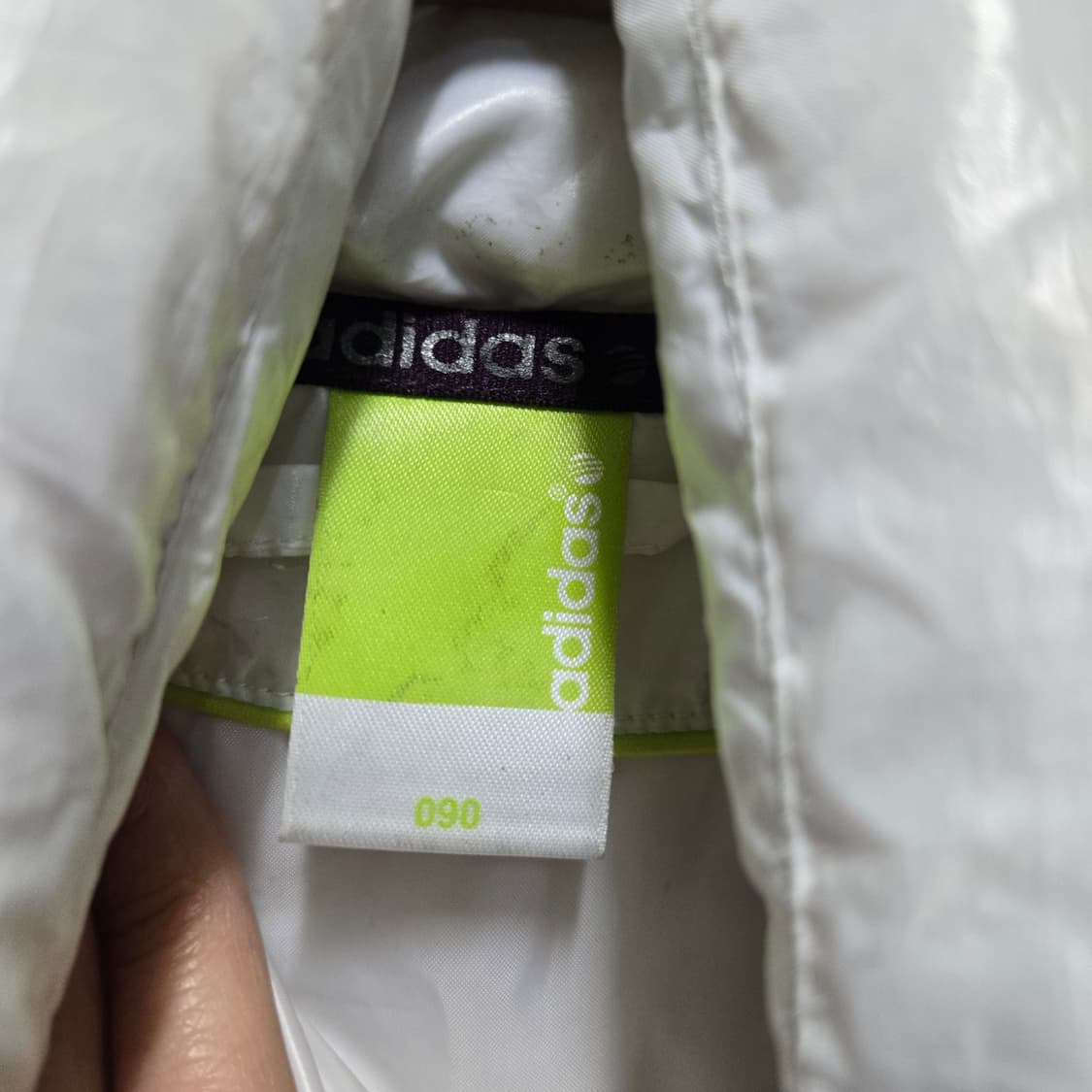 아디다스 여성 화이트 트랙탑 덕다운 숏패딩  상품이미지5