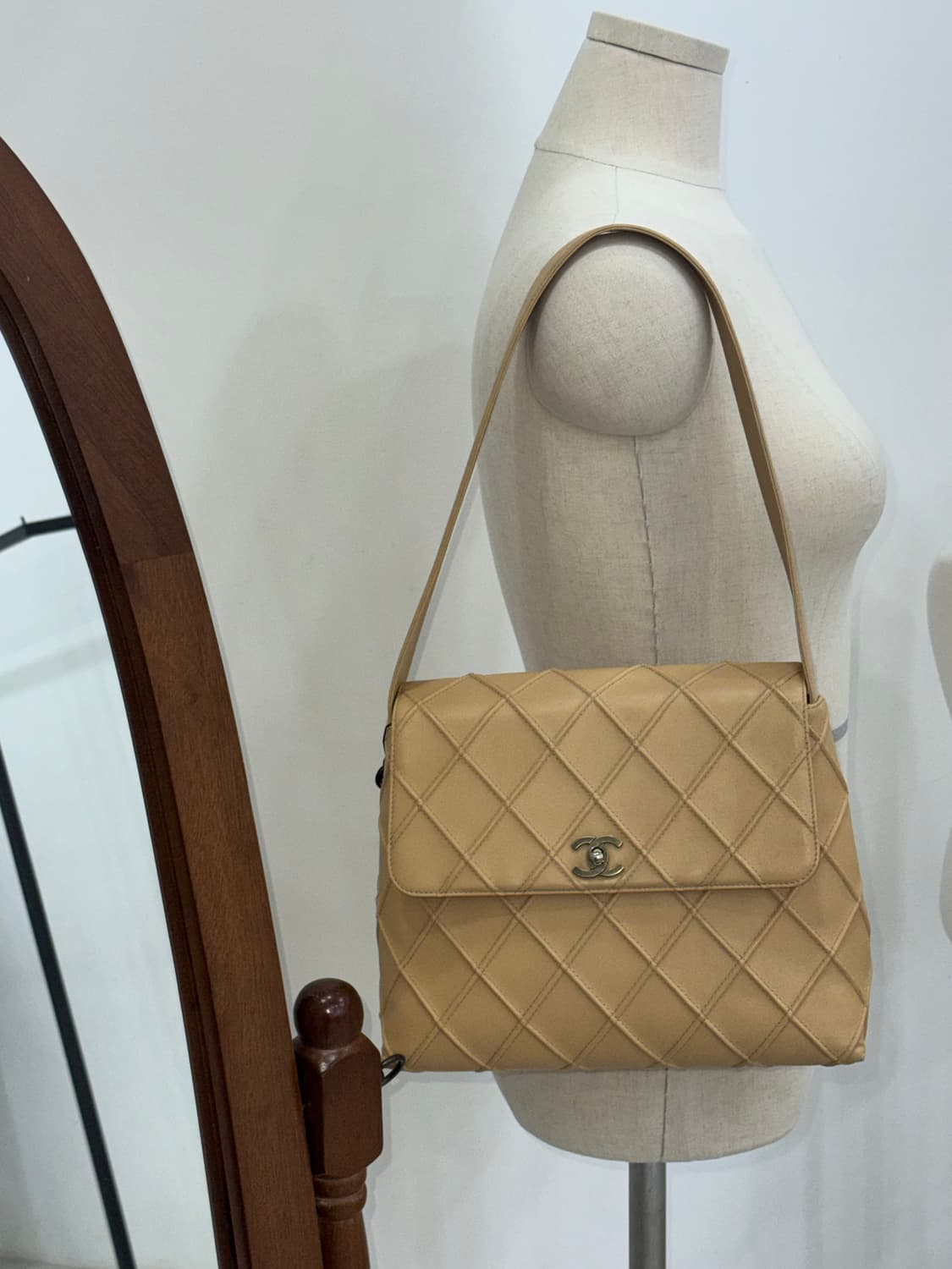 샤넬 퀼팅 백 (한국명품감정서) 상품이미지2