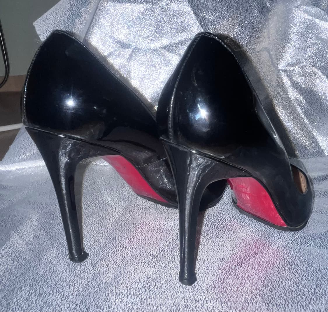 크리스챤 루부탱 에나멜 스틸레토 하이힐 상품이미지5