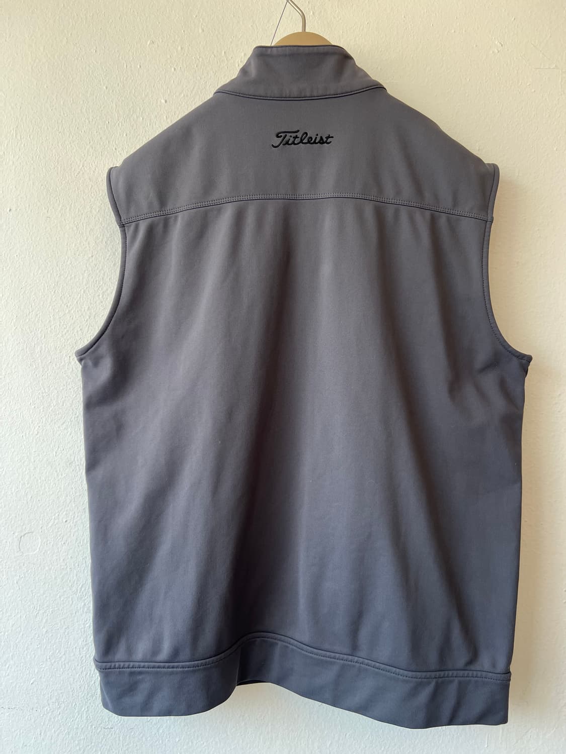 타이틀리스트 남성 차콜그레이 골프조끼 집업조끼 상품이미지3