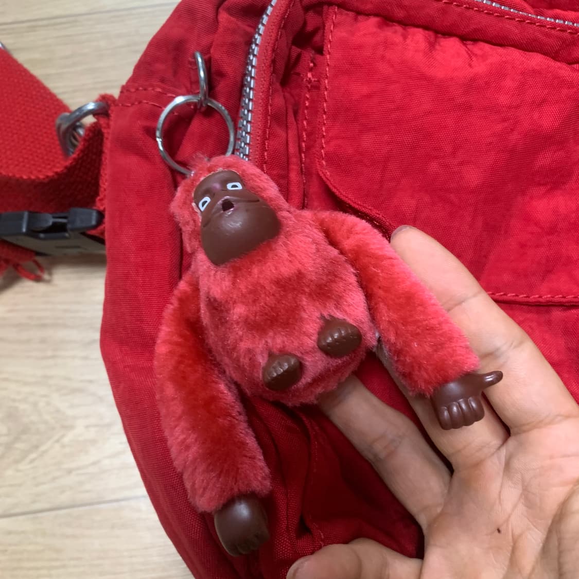 Kipling 키플링 레드 크로스백 +(방석) 상품이미지7