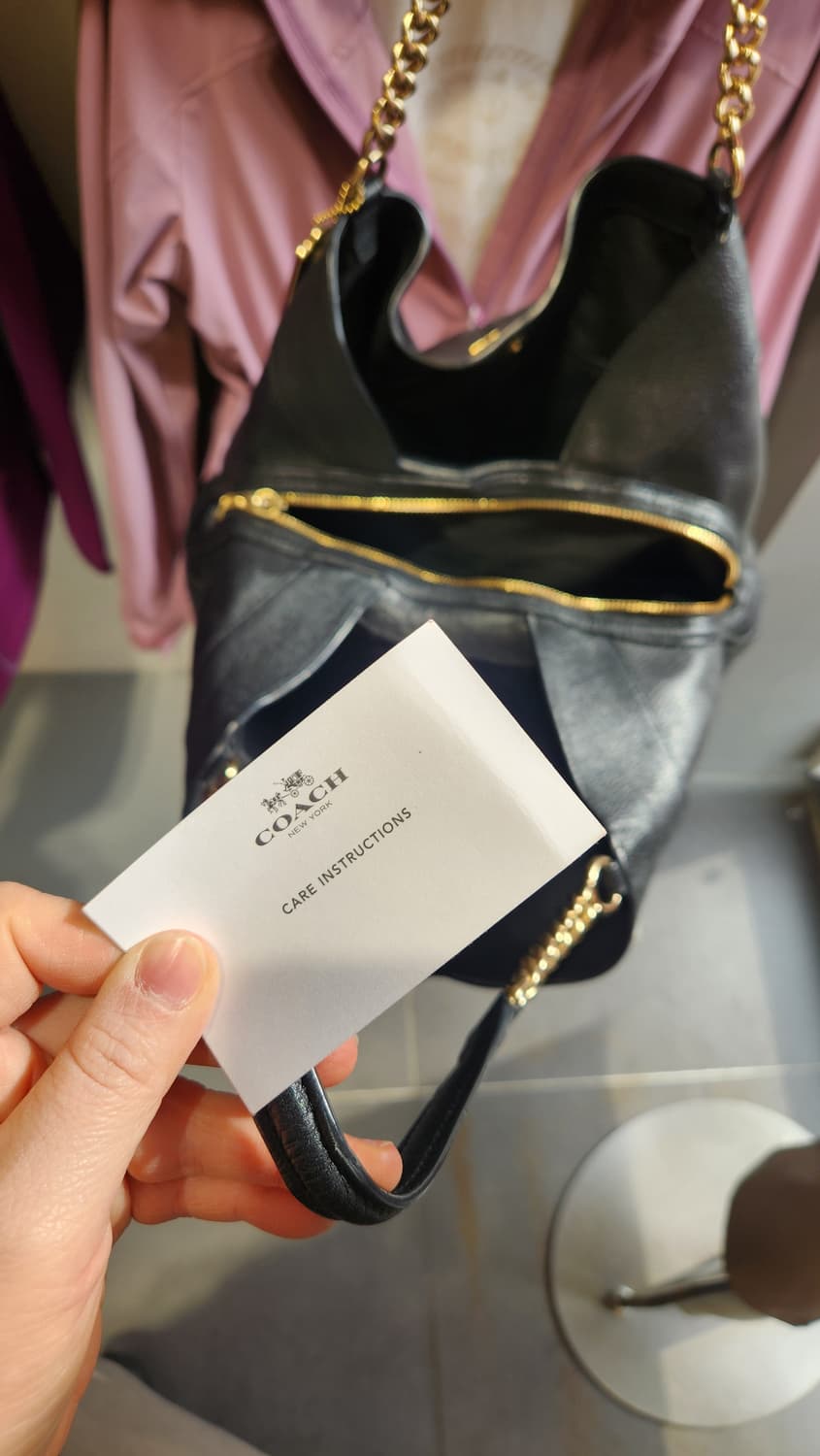 코치 블랙 숄더백 상품이미지6