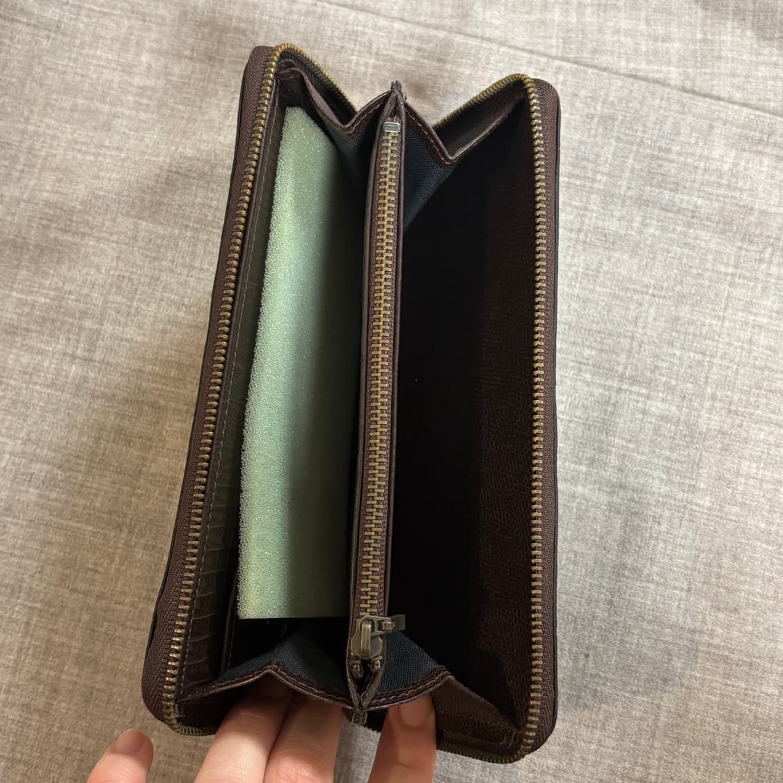 일본구매 고급 다크 브라운 장지갑 남녀공용 상품이미지5