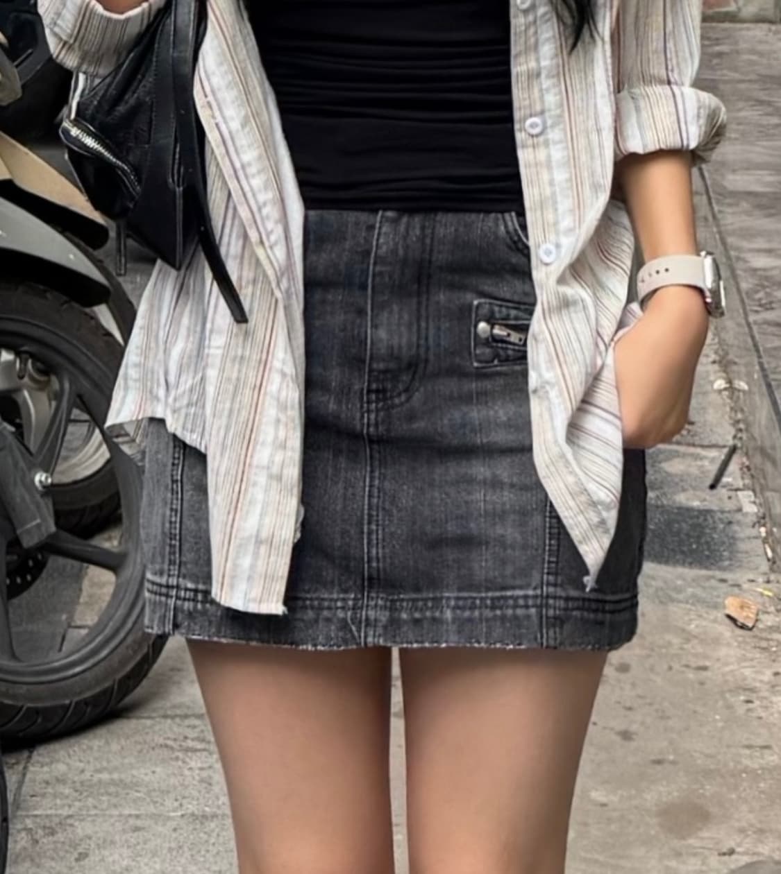 (W) 마뗑킴 더블 지퍼 데님 미니 스커트 블랙 상품이미지4