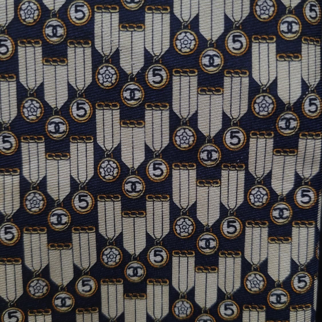 CHANEL 샤넬 아카이브 시그니처 로고 실크 넥타이 상품이미지4