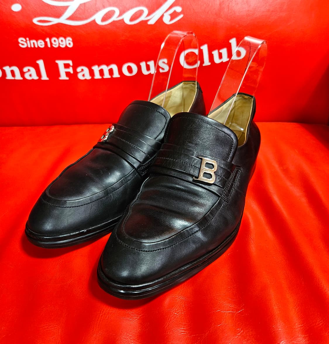 발리(BALLY) 시그니쳐 B 스틸 로고 페니로퍼 US7 EEE size 상품이미지1