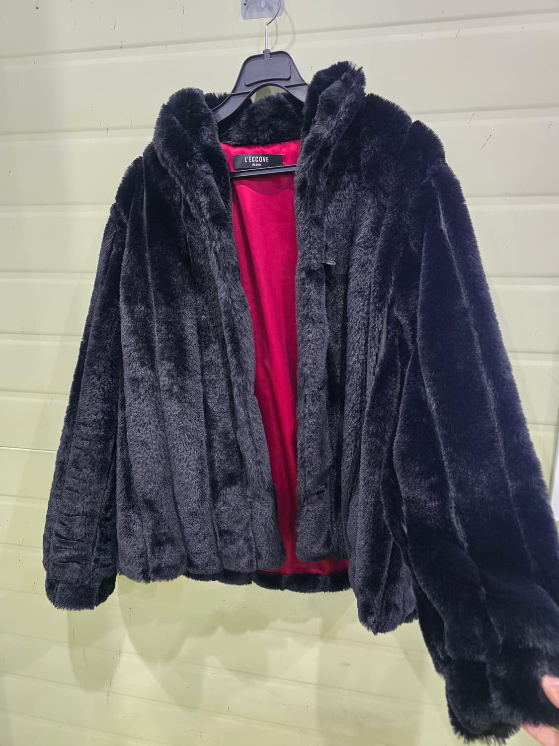 L'ECCOVE Helsinki 블랙 퍼 자켓 상품이미지8