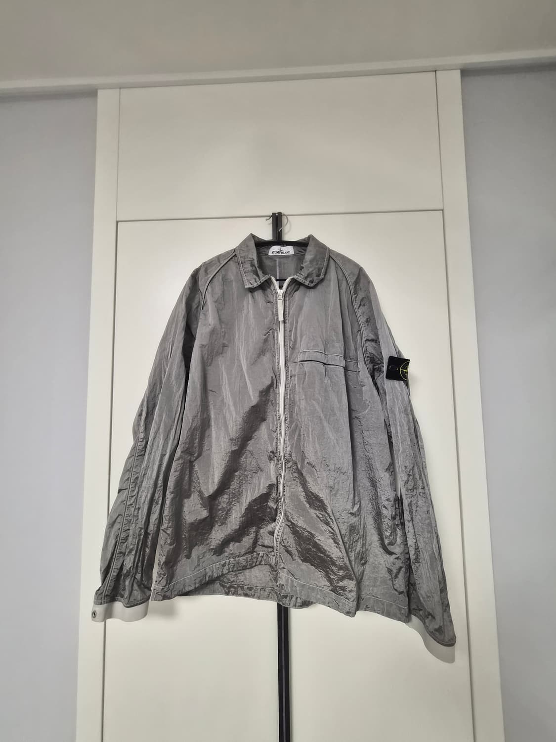 22ss xxl 스톤아일랜드 나일론 메탈 오버셔츠 아이스 상품이미지2