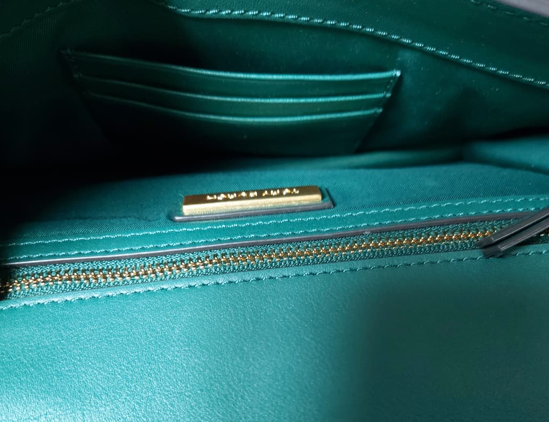 토리버치 조지아 턴락 크로스바디백

 상품이미지6