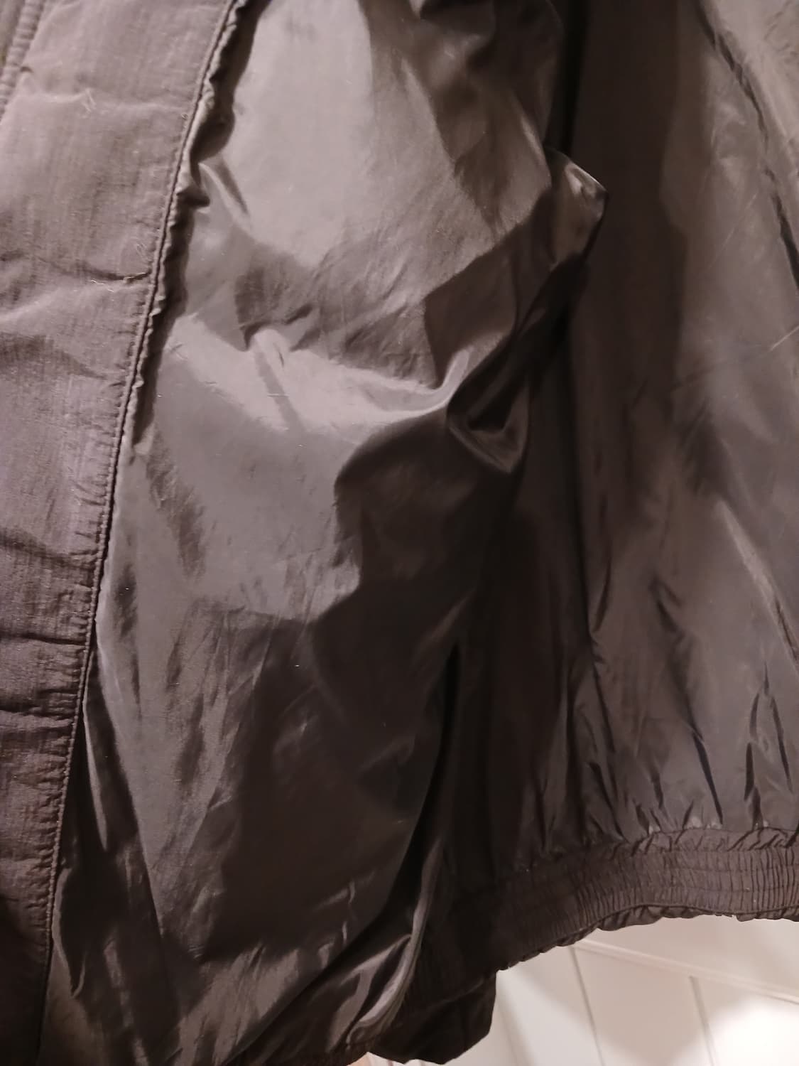 디스커버리 정품 남성 경량 패딩 105 사이즈 상품이미지3