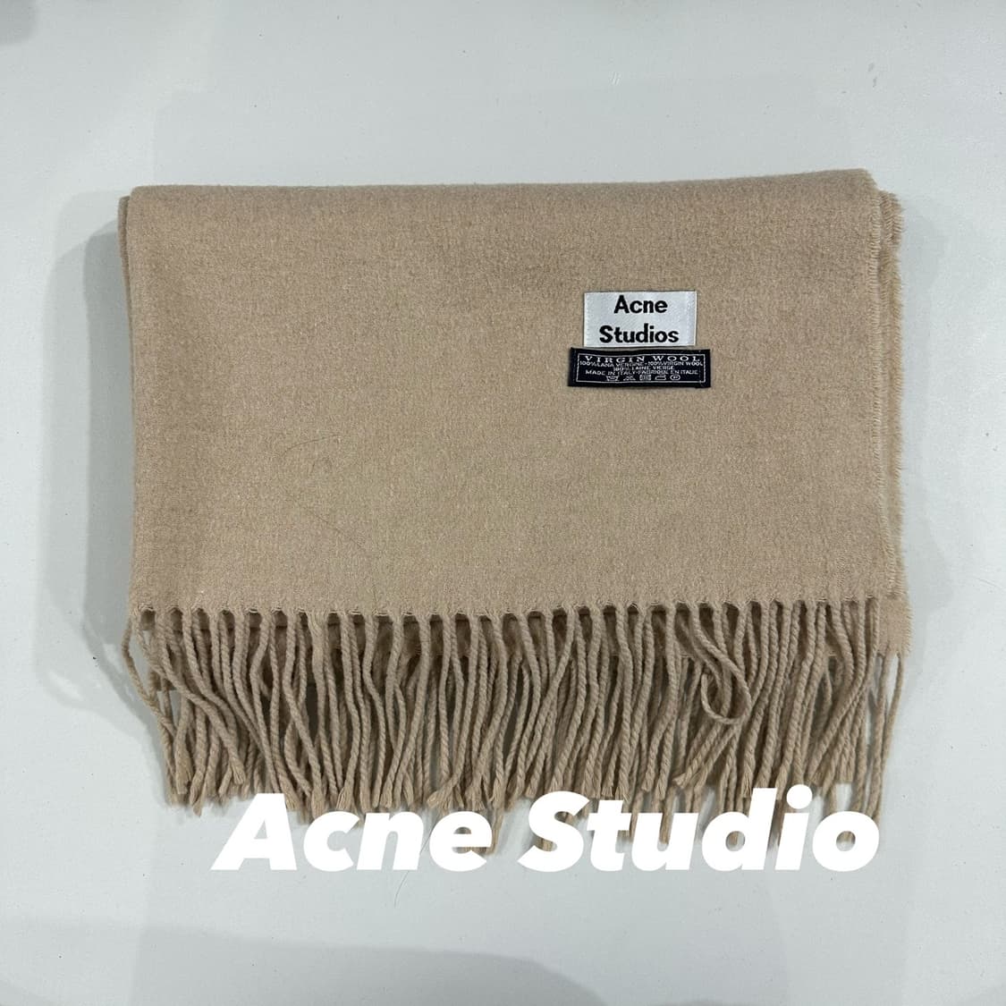 아크네스튜디오 머플러 상품이미지2