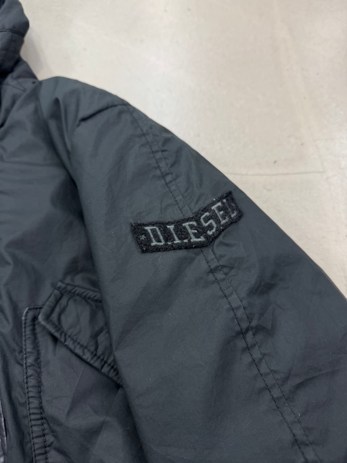 디젤 Ma-1 크롭 패딩 자켓  상품이미지3