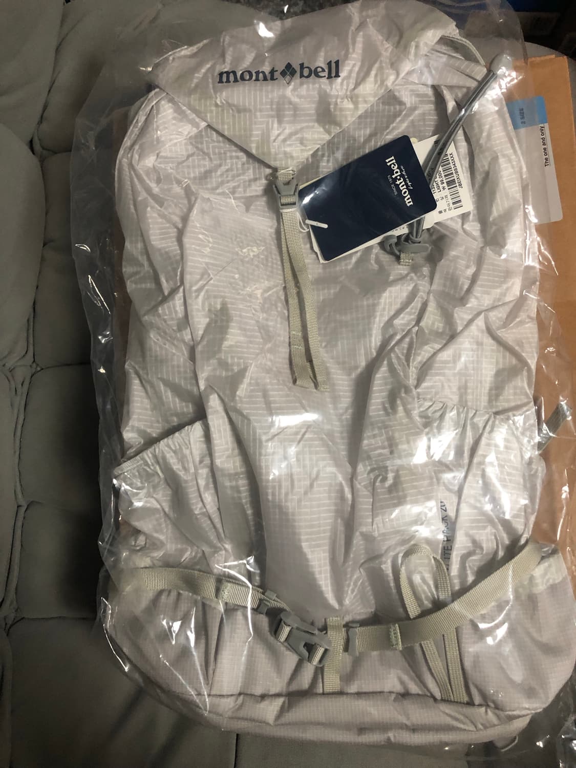 몽벨 버사라이트 20 백팩 라이트 그레이 상품이미지1