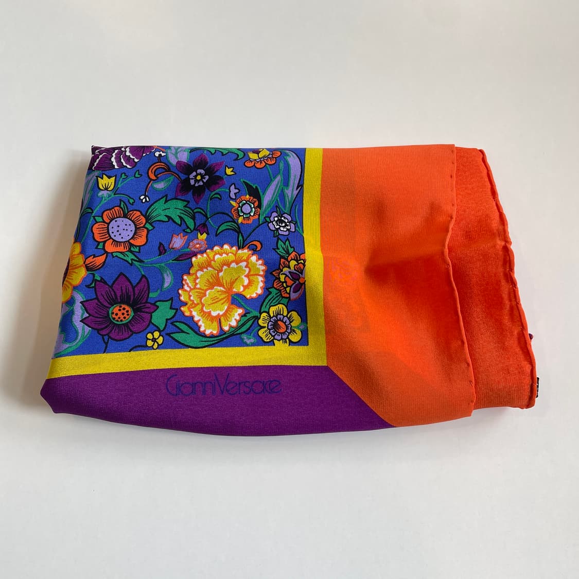 베르사체 실크 스카프 미사용 상품 상품이미지2