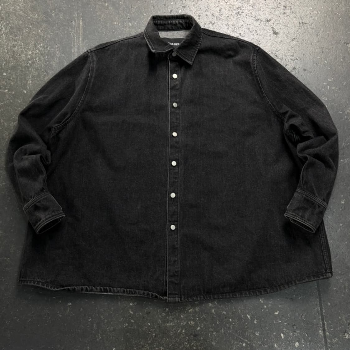 100 인사일런스 오버사이즈 셔츠 상품이미지1