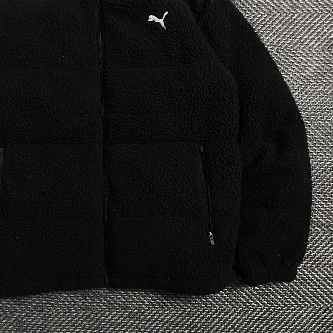 퓨마 자수로고 덕다운 푸퍼 쉐르파 플리스 패딩 블랙o 5340 상품이미지2