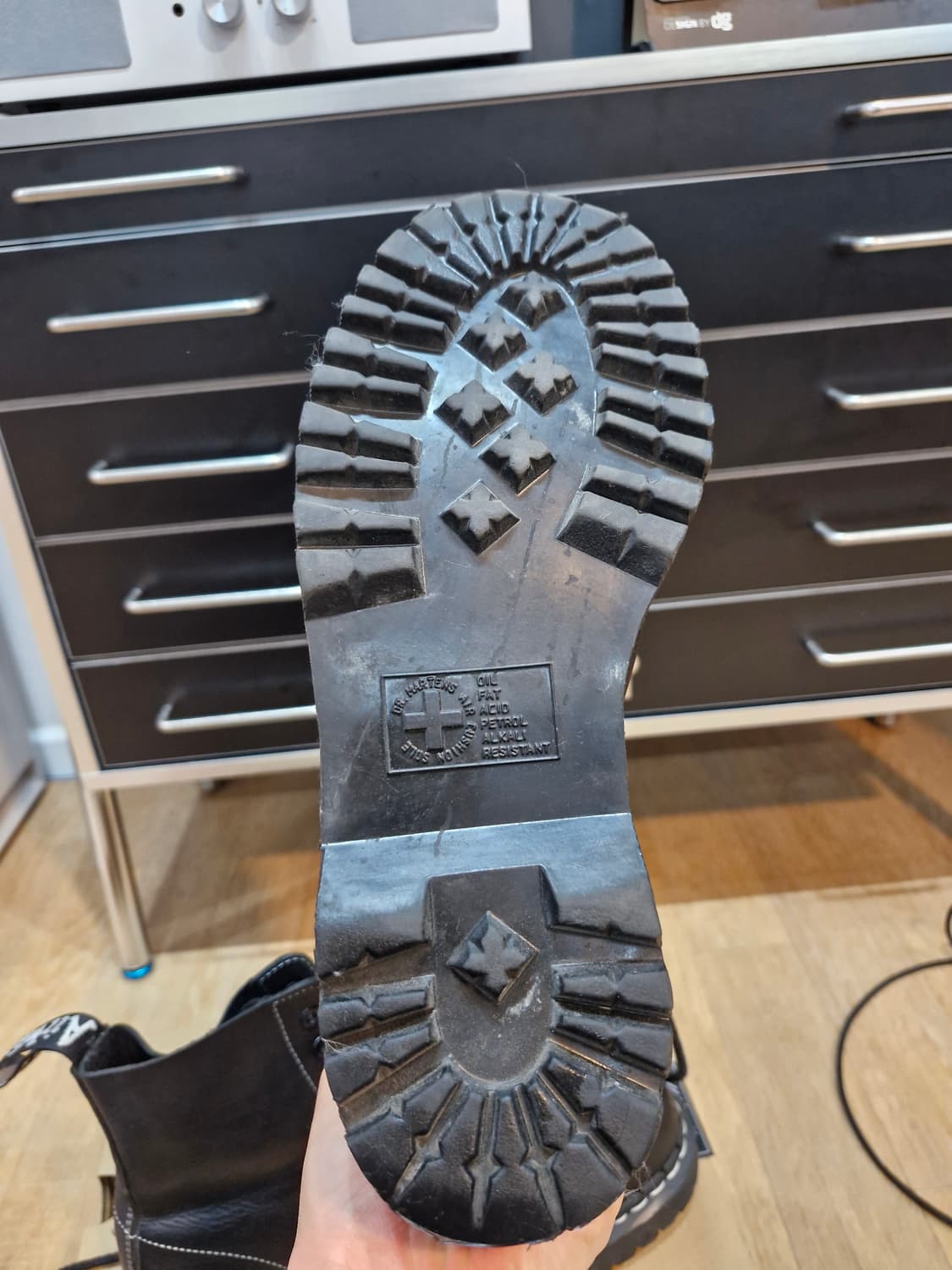 닥터마틴 1460 파스칼 스틸토 260(us8 uk7)사이즈 팝니다 상품이미지6