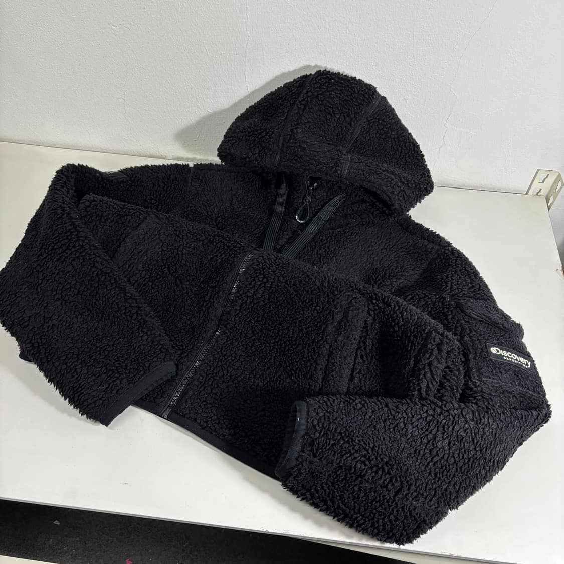 100 디스커버리 블랙 뽀글이 후리스 후드집업 상품이미지2