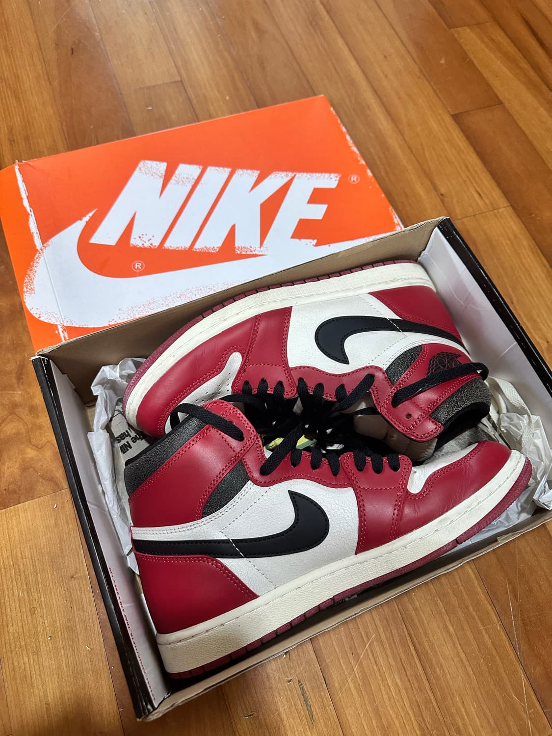 나이키 에어 조던1 시카고 2022 로스트 앤 파운드 상품이미지6
