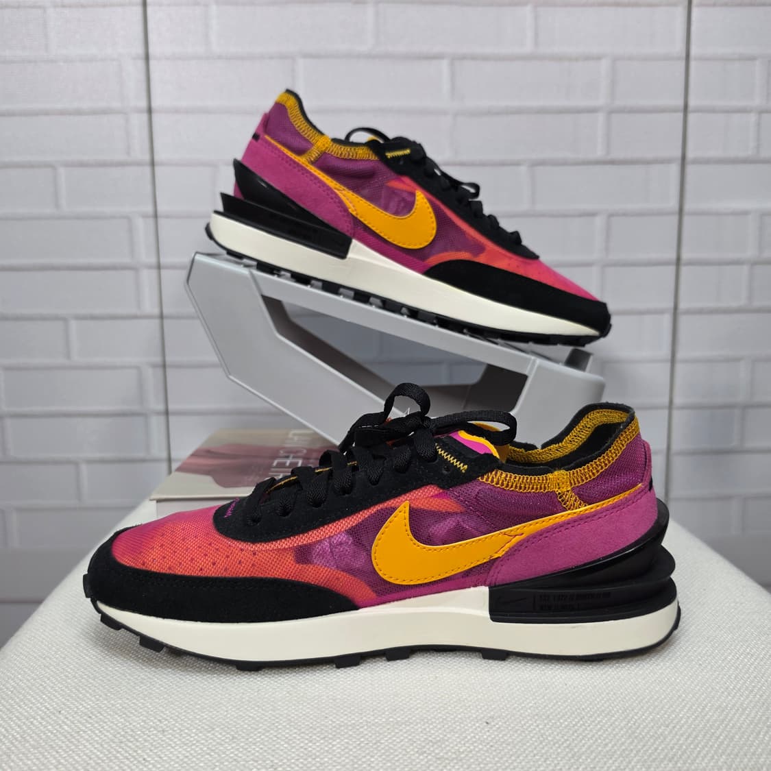 나이키 와플 원 액티브 푸시아 스니커즈 운동화 신발 235사이즈 새상품 상품이미지5