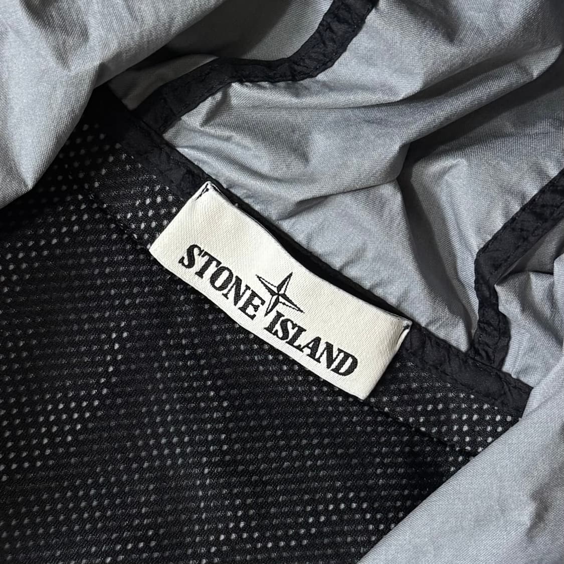 [M/당일출고]스톤아일랜드 멤브라나 3L TC 바람막이 상품이미지3