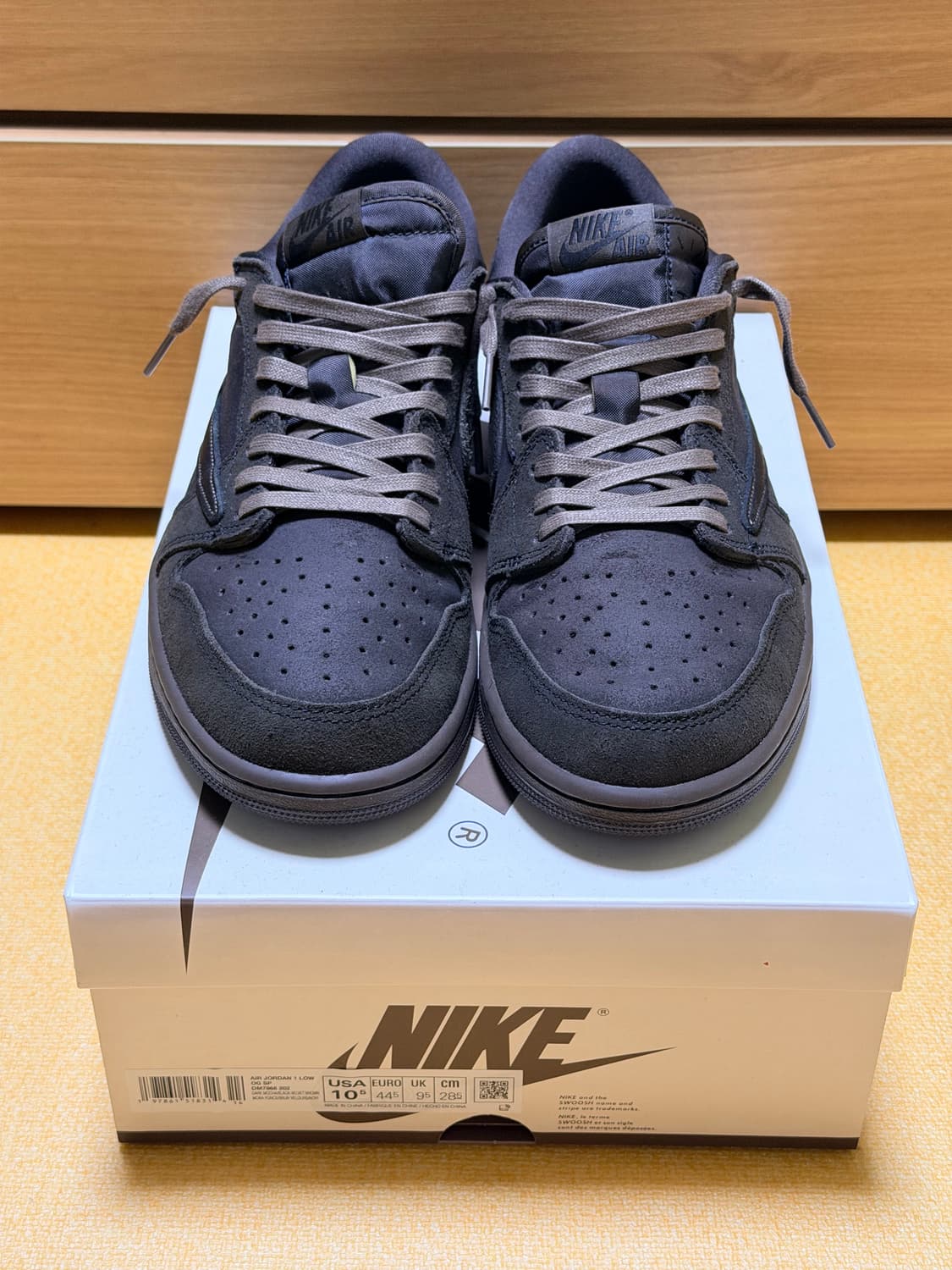 트래비스 스캇 벨벳 브라운 앤 다크모카 285사이즈 상품이미지2