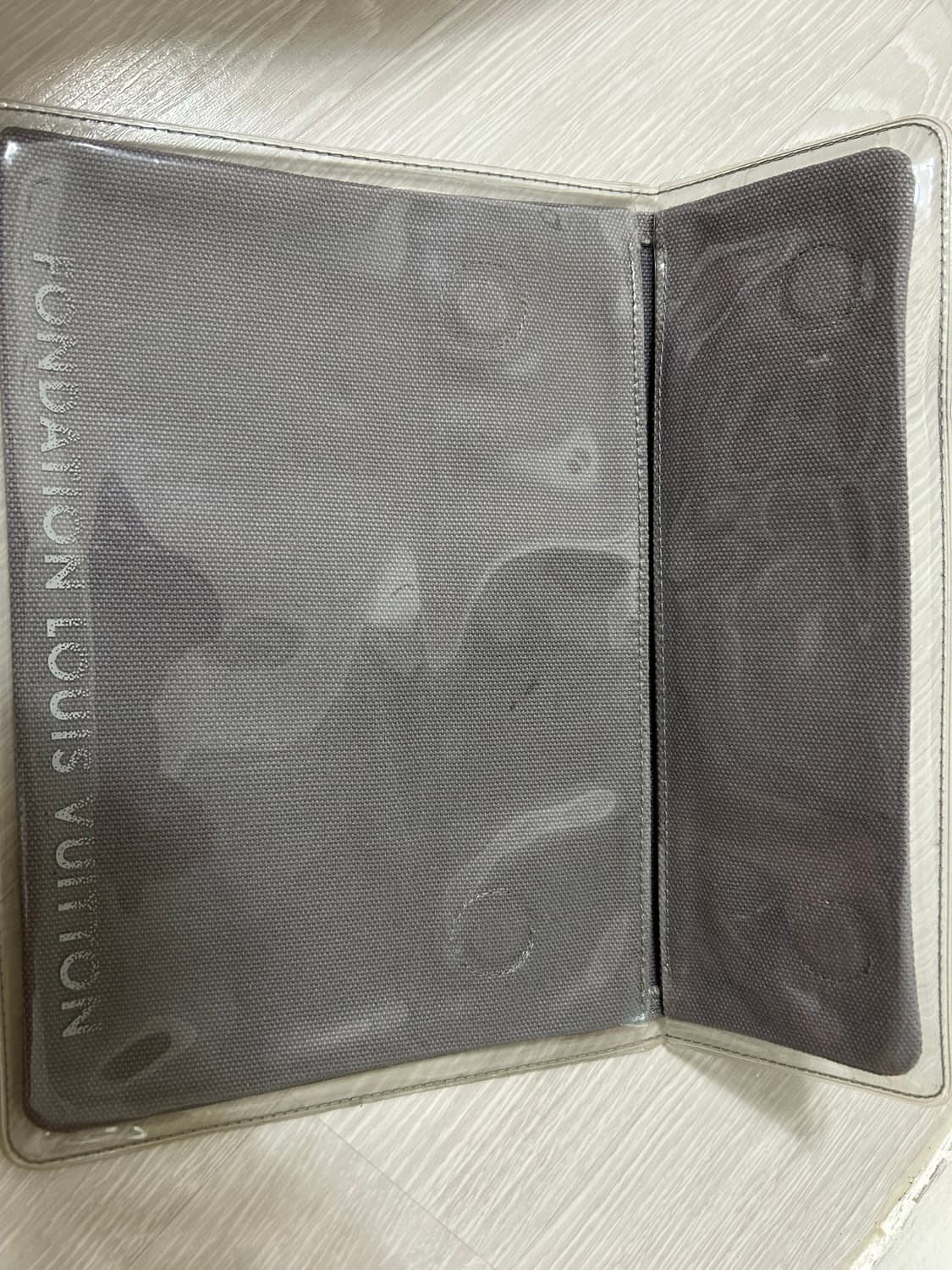 루이비통 파운데이션 파우치 상품이미지6