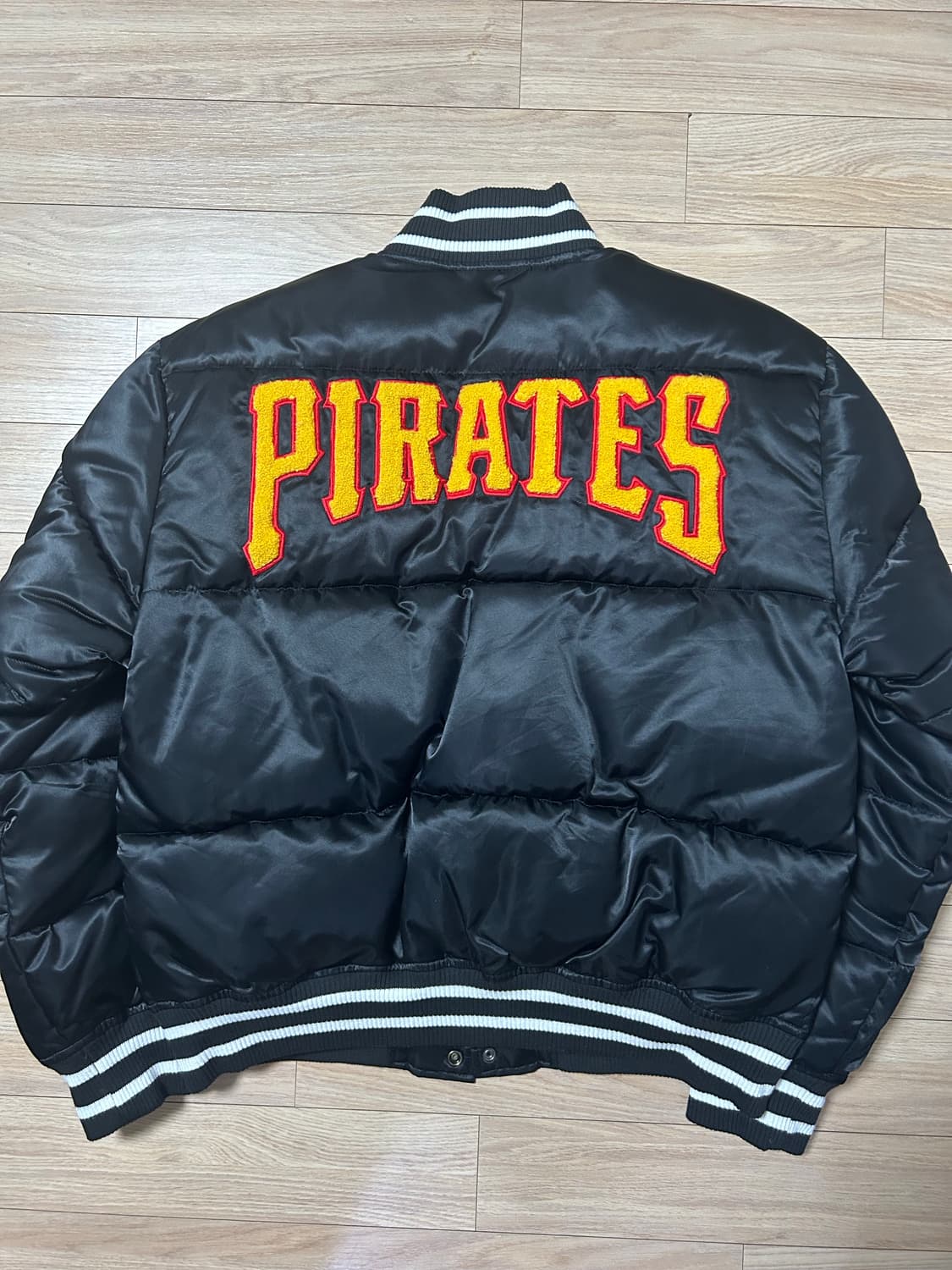 Stall and dean 스켈레톤 파이럿 봄버 자켓 상품이미지2