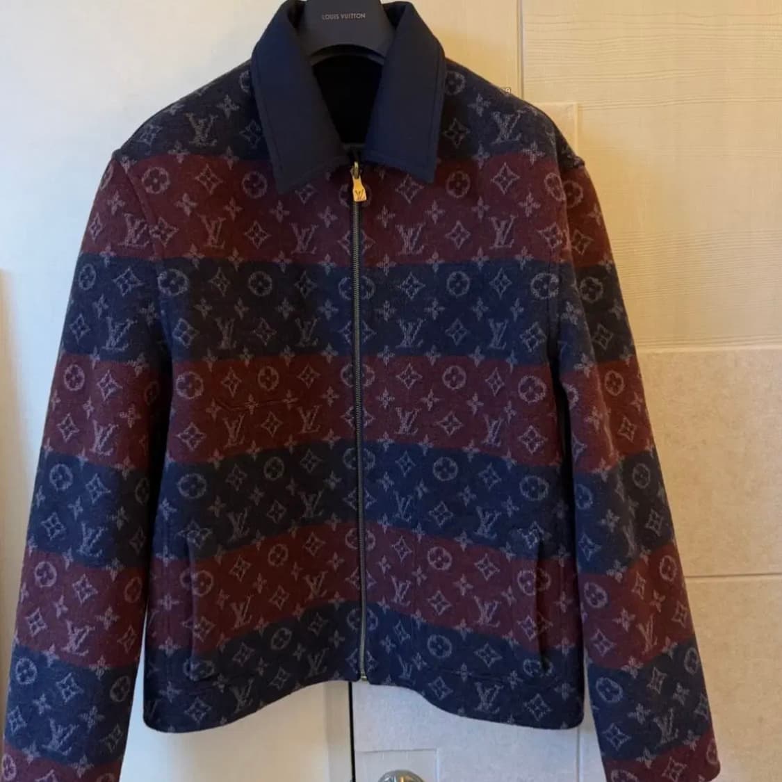 [565 구매] 루이비통 리버시블 더블페이스 울 블루종 (인보이스⭕️) 상품이미지6