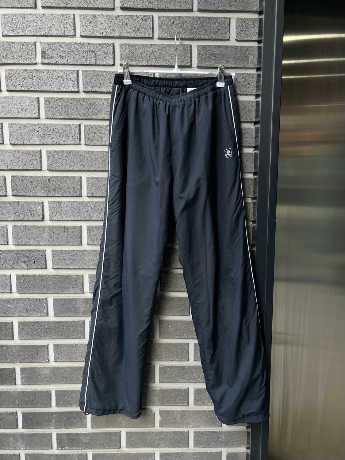 COURREGES 꾸레쥬 로고 트랙팬츠 블랙 상품이미지4