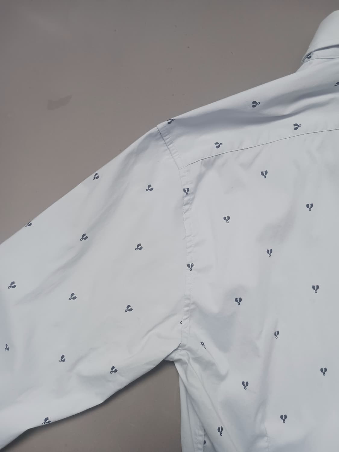 [110] 더클래스 뉴슬림핏 버튼다운 패턴 셔츠 상품이미지8