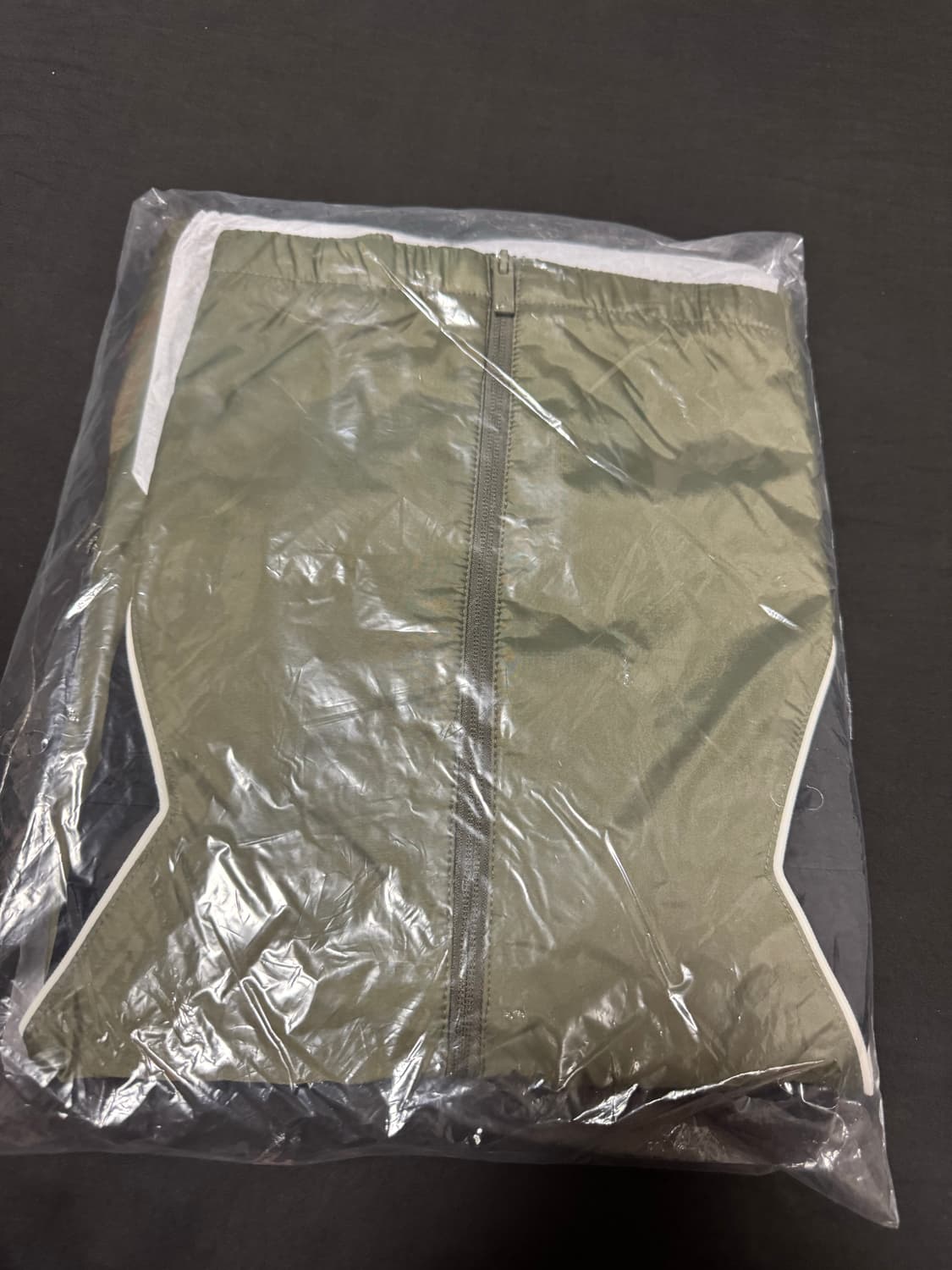 정품새제품 나이키 조던 브루클린 바람막이 올리브 자켓 XL 상품이미지5