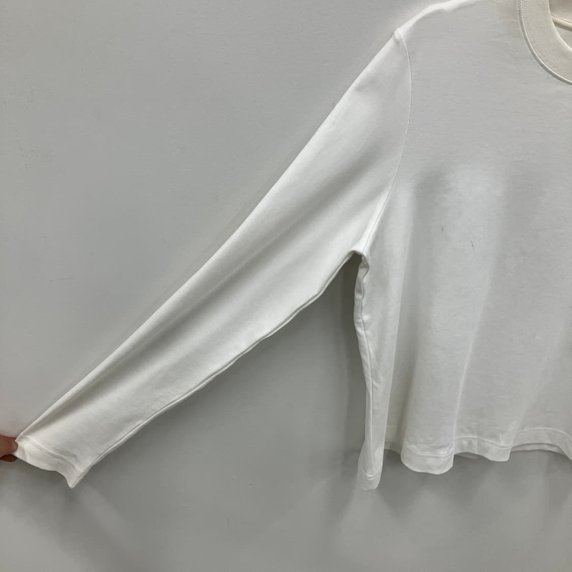 코스 화이트 롱슬리브 M 상품이미지4