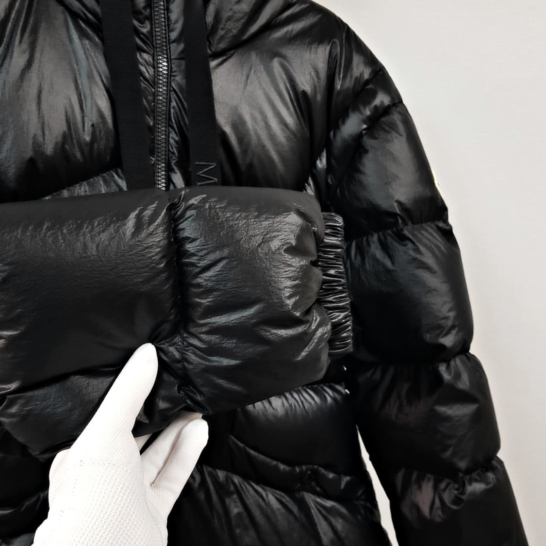 몽클레어 여성 SELENGA 구스다운 패딩 점퍼 I20931C00030 상품이미지4