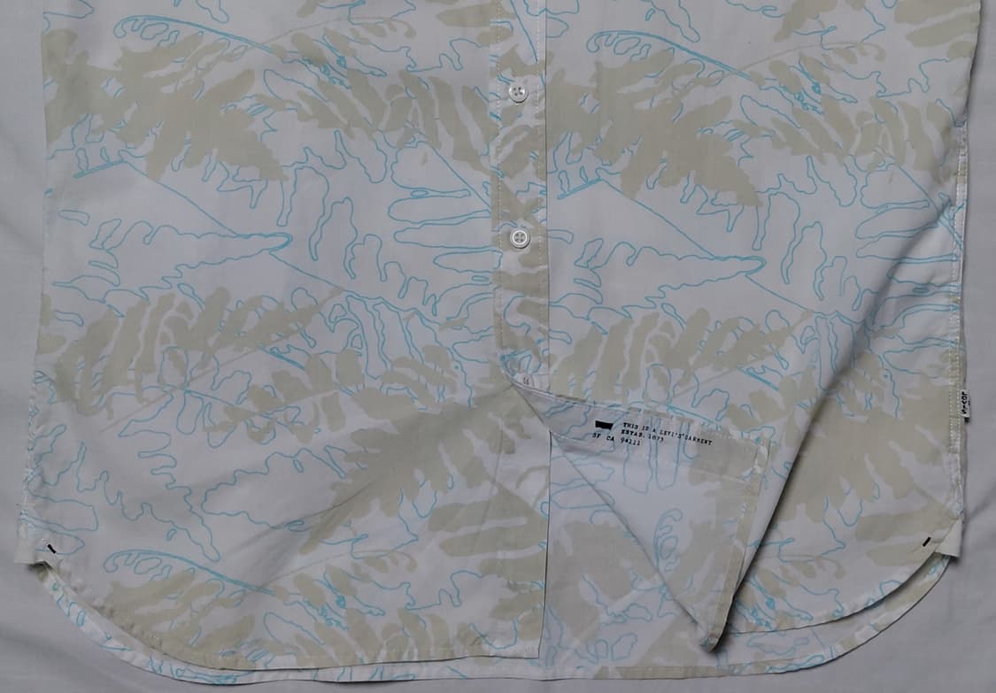 [M] 리바이스 스탠다드핏 리프 패턴 반팔 셔츠 (상태 최상) 상품이미지3