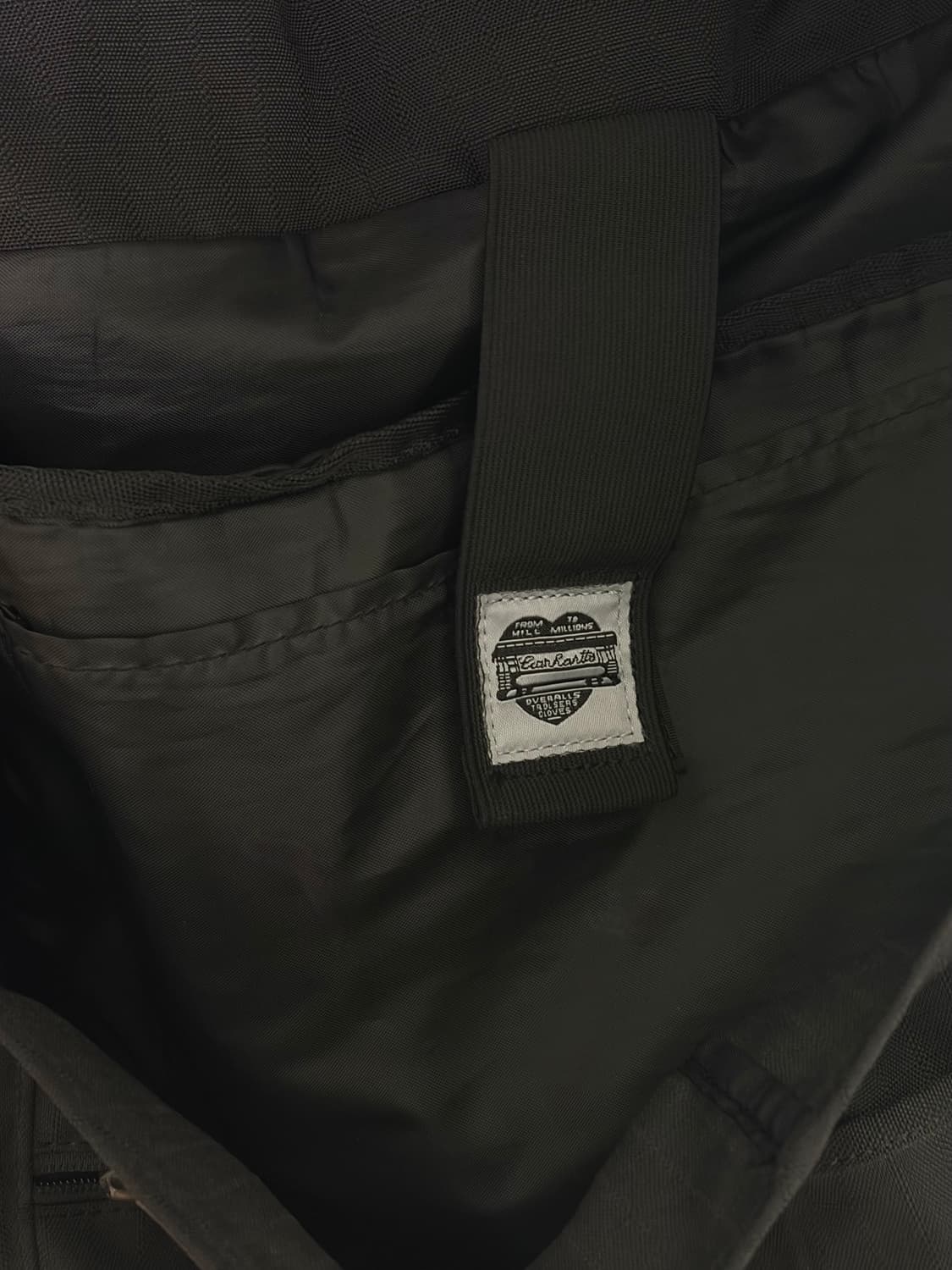 칼하트 메신저백 D89 블랙 상품이미지4