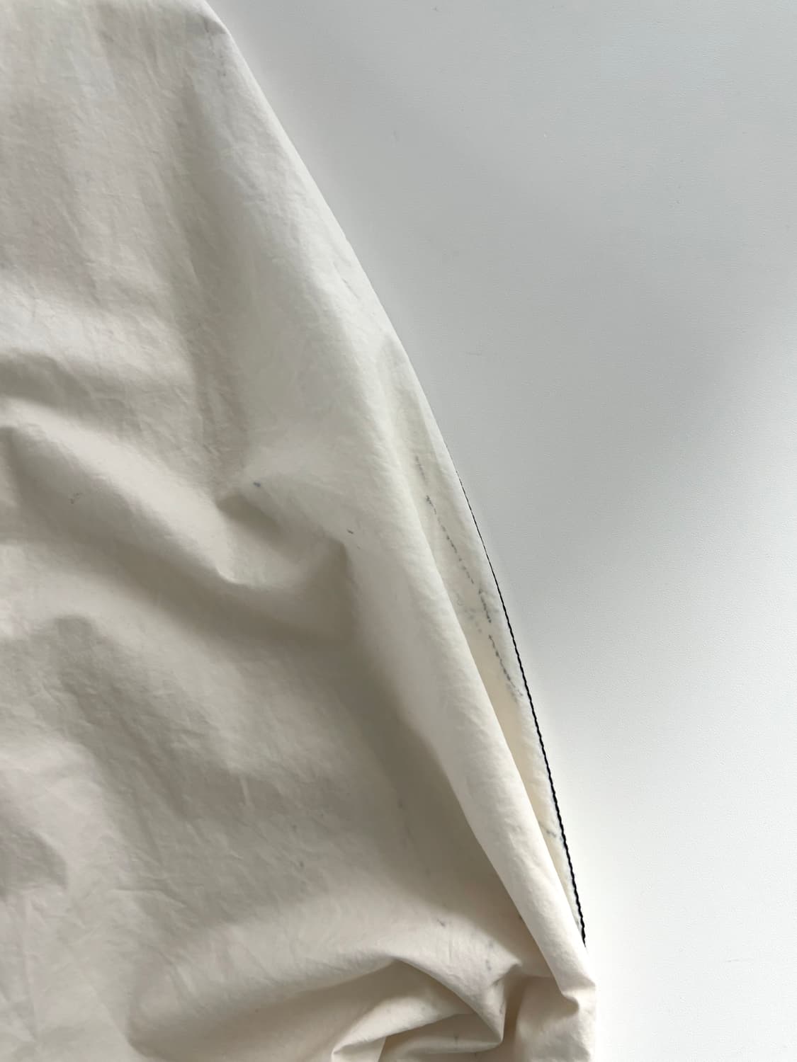 Matin Kim 마뗑킴 아이보리컬러 코팅 집업 상품이미지7