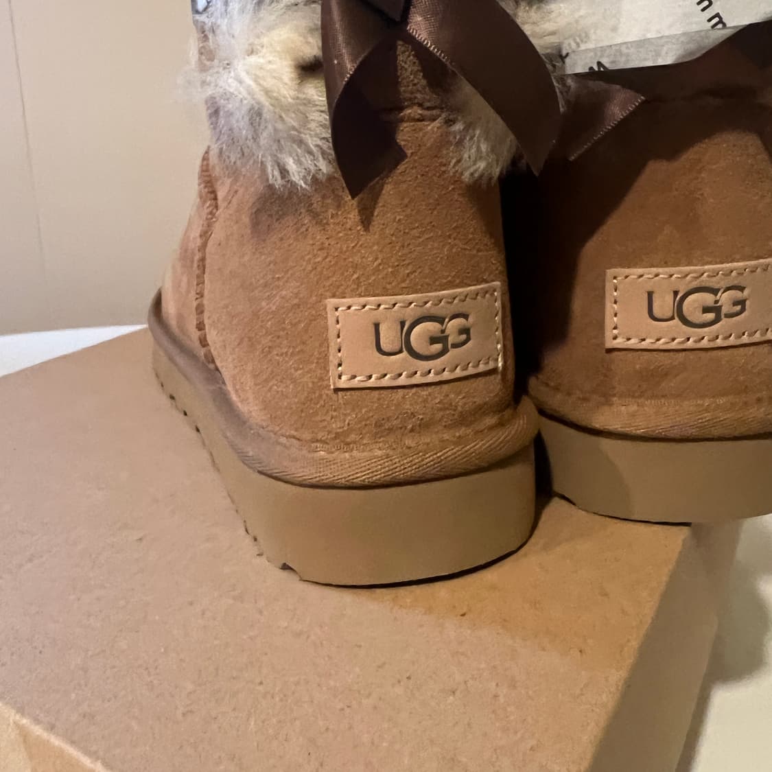 어그 여성 베일리 보우 부츠 상품이미지3