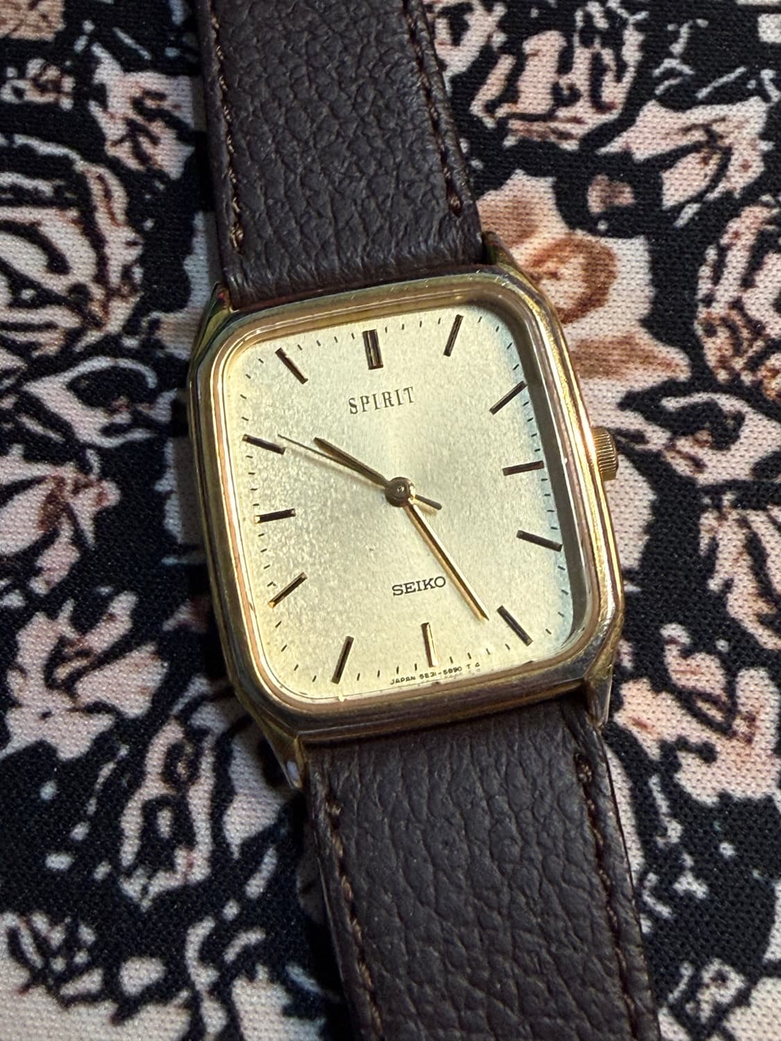 SEIKO 빈티지 쿼츠 시계 상품이미지2