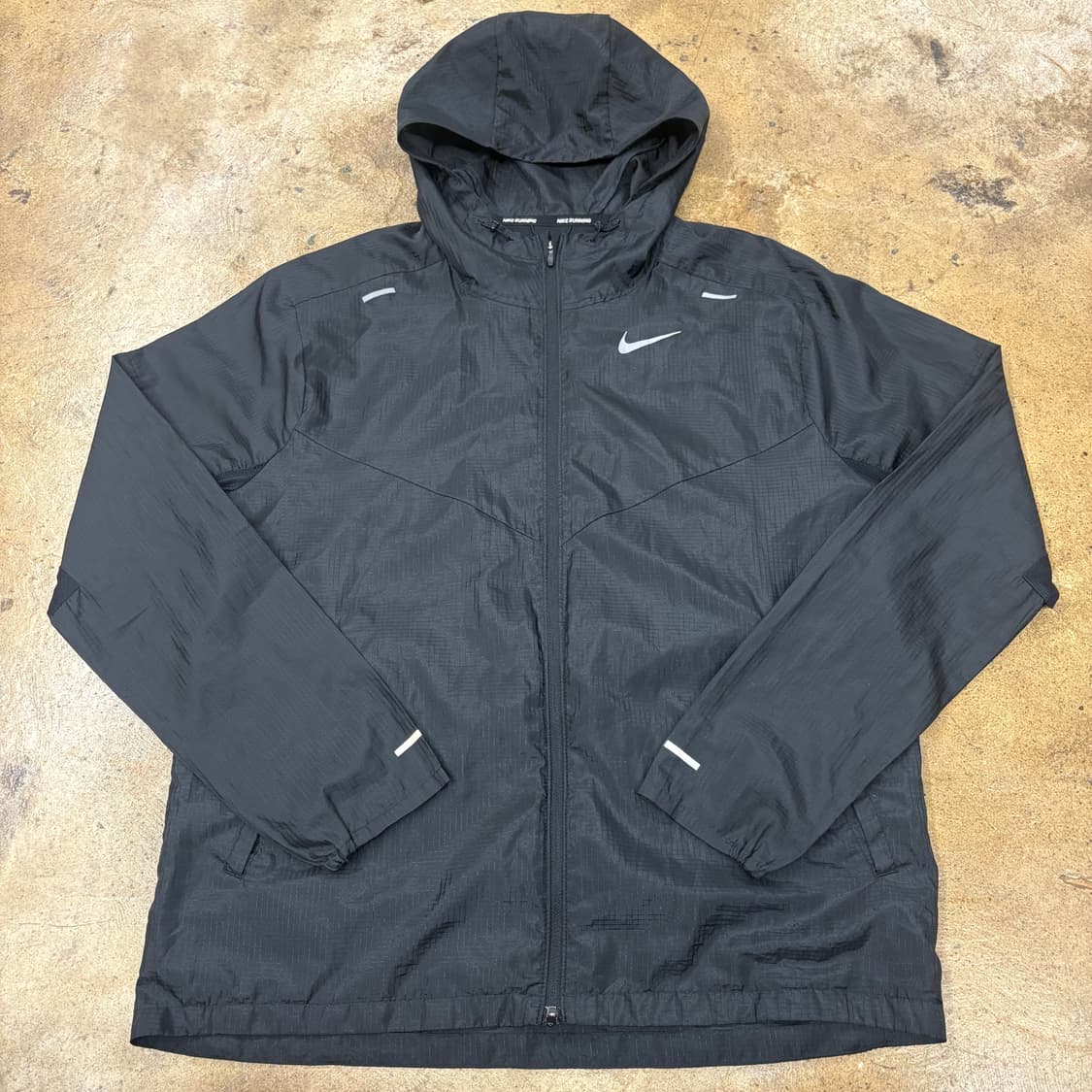 [정품/L,100] 나이키 러닝 바람막이 후드 블랙 b17 상품이미지2