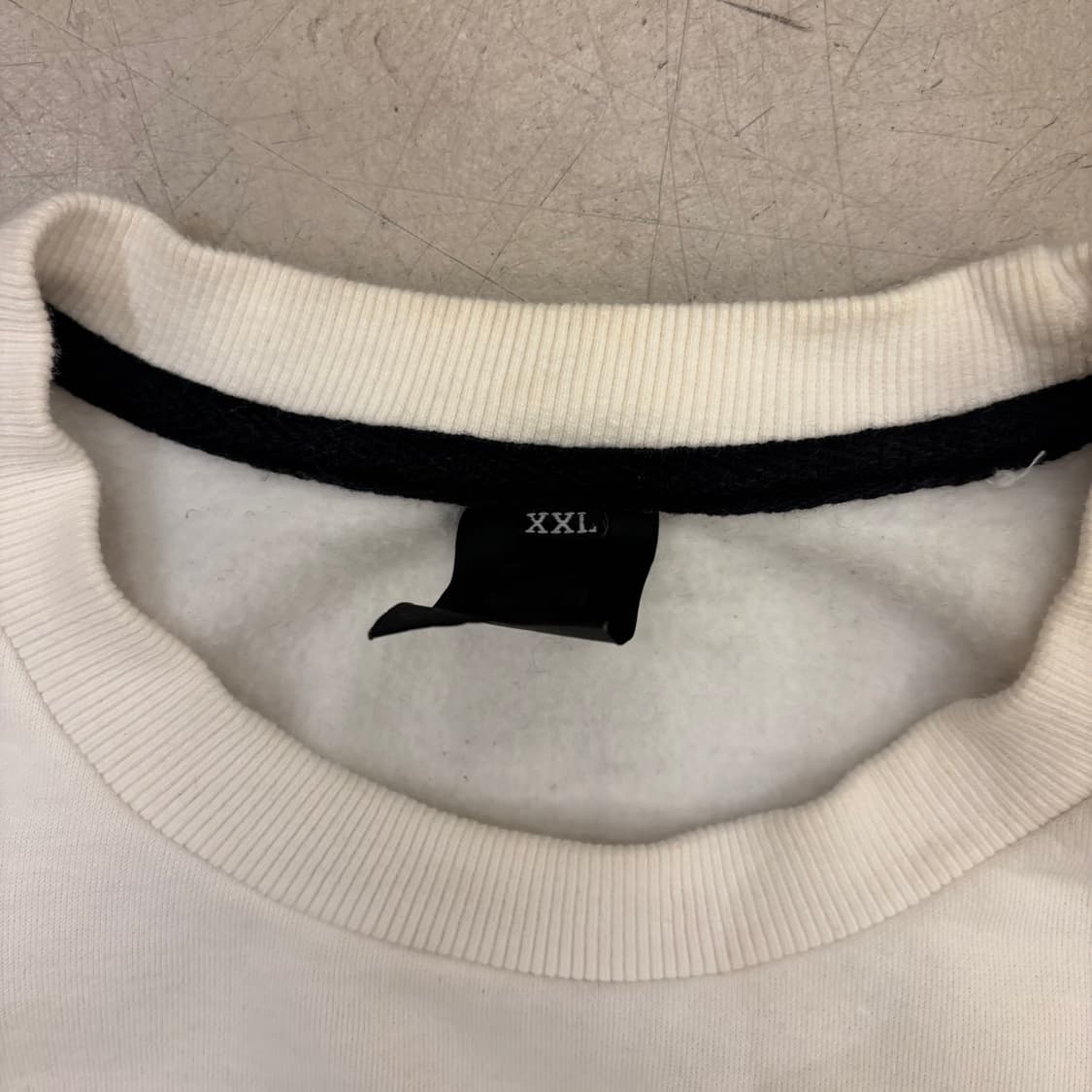 데상트 빅로고 맨투맨 상품이미지3