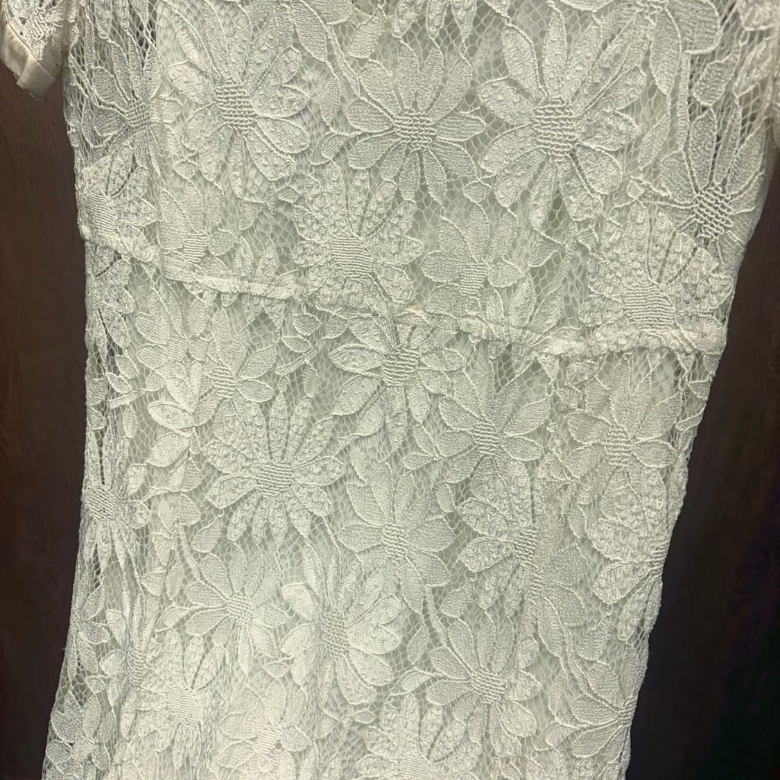 마크 제이콥스 미니 원피스 플라워 레이스 패턴 새틴 밑단 디테일 화이트 상품이미지6