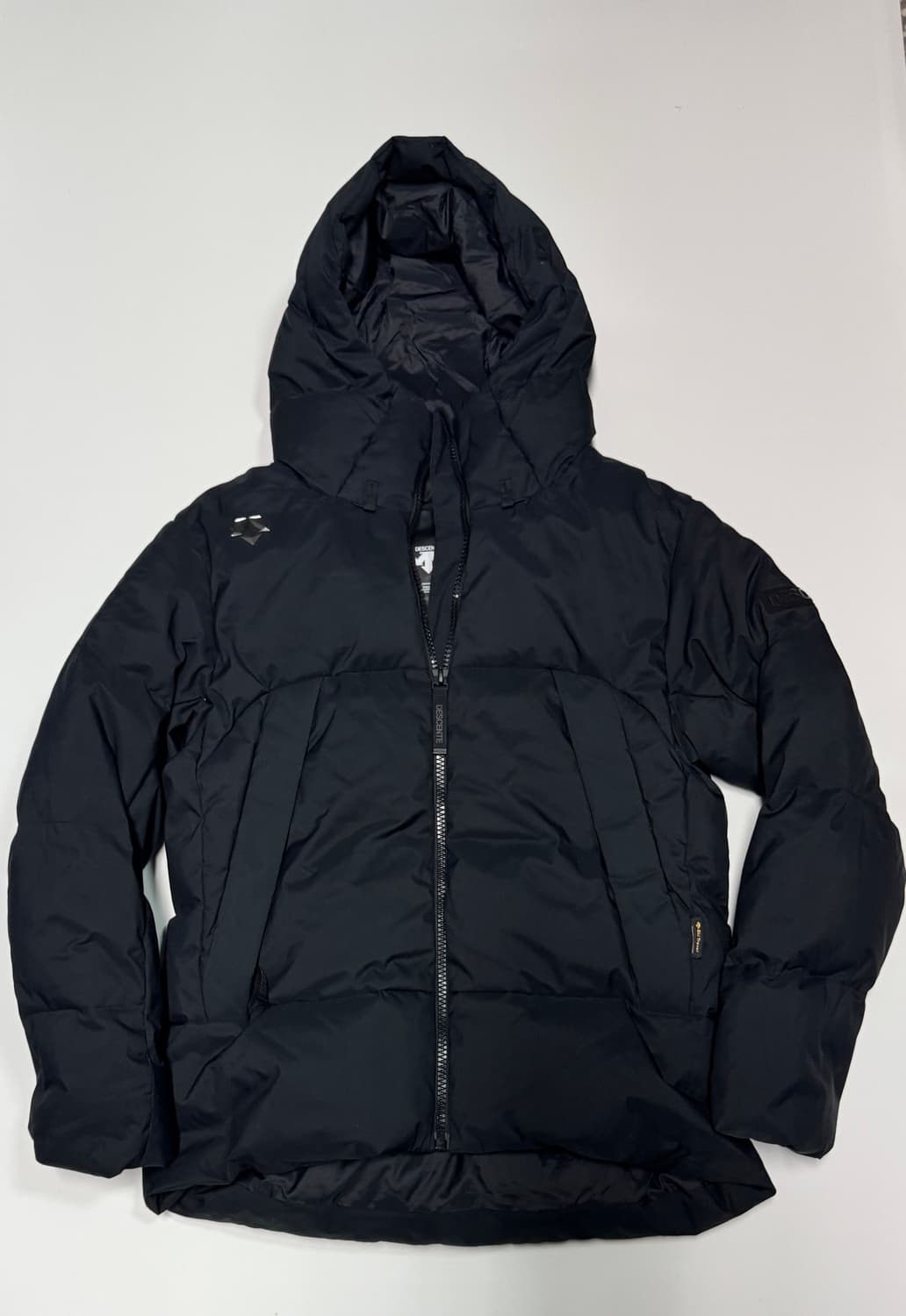데상트 블랙 덕 다운 후드 패딩 자켓 L 상품이미지1