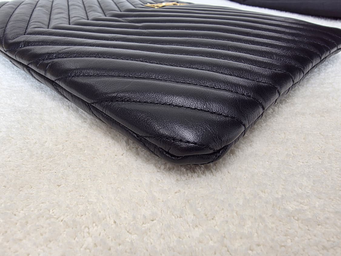 생로랑 금장 미듐 클러치 블랙 상품이미지3