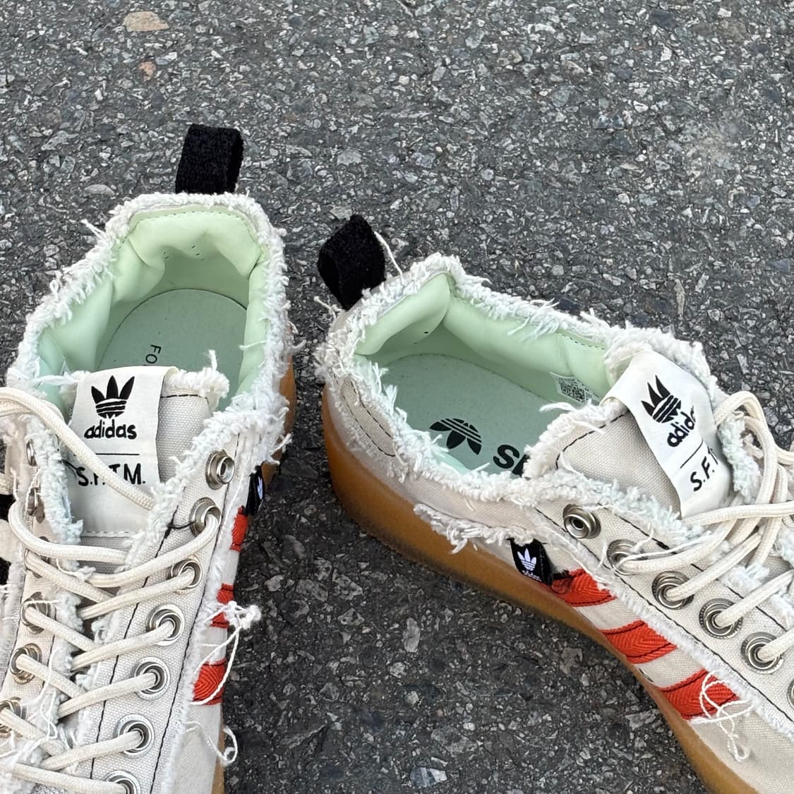 아디다스 X 송 포 더 뮤트 80s 270 상품이미지4