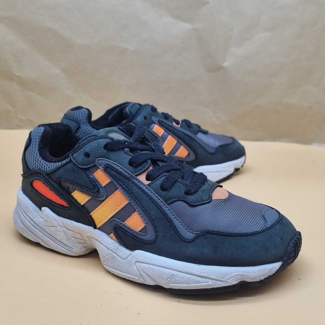 아디다스 영96 블랙 여성운동화230  상품이미지1