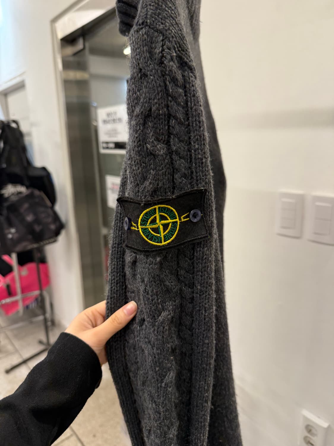 Stone Island‘s knit zip-up cardigan 상품이미지2