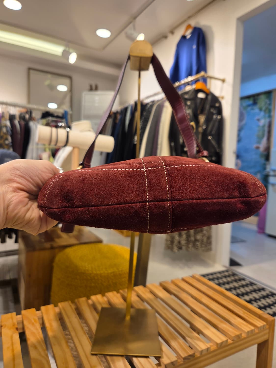 COACH 코치 스웨이드 미니백 상품이미지6