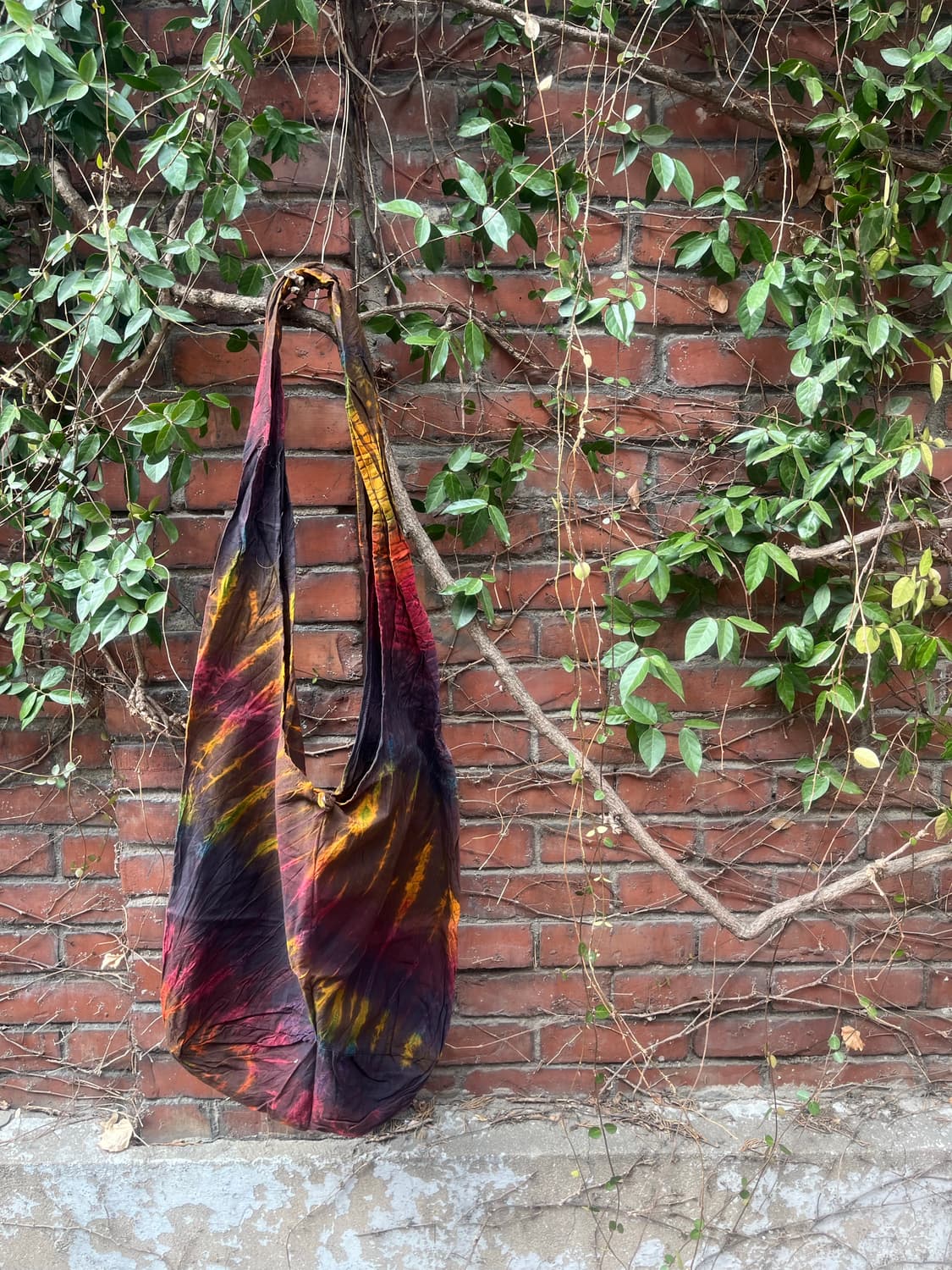 브라운 타이다이 크로스백 상품이미지5