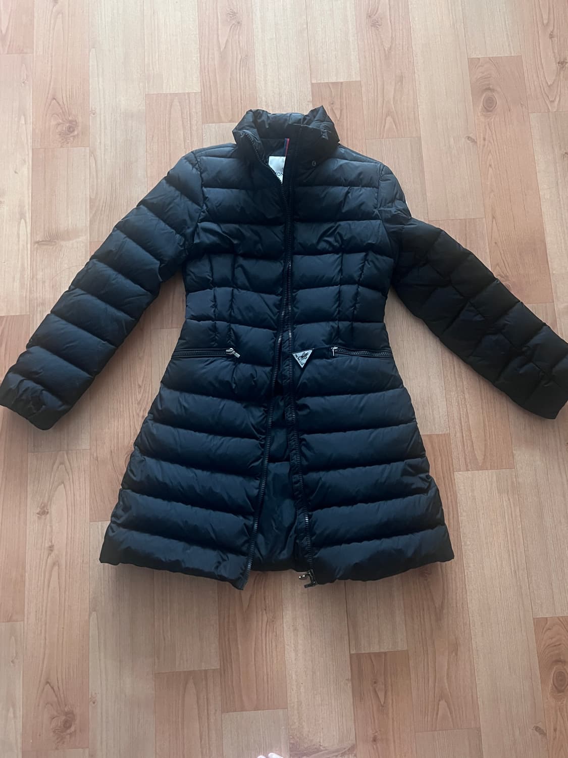 (정품) 몽클레어 패딩 샤르팔 블랙 색상 키즈 14A 상품이미지1